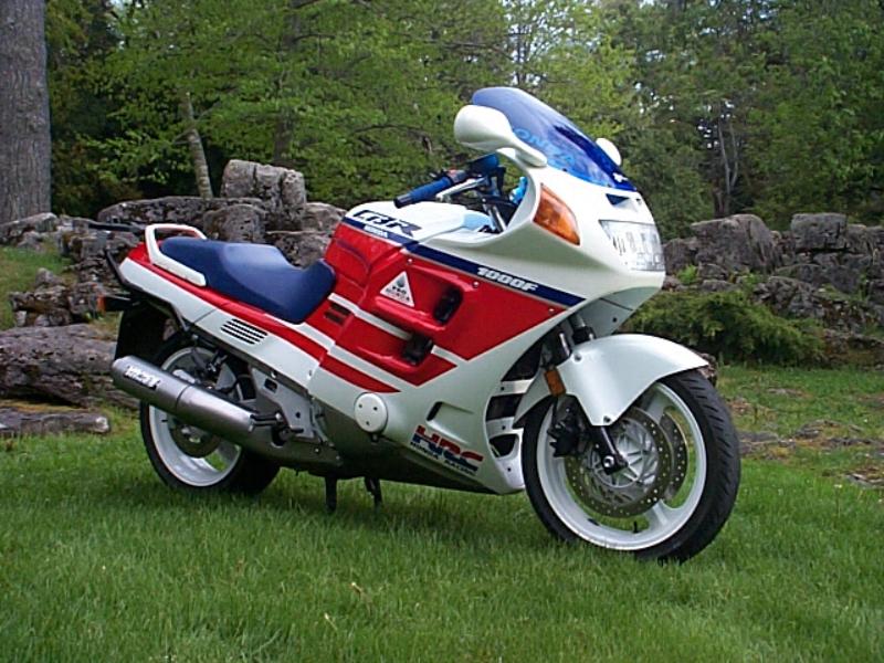 /Honda_CBR_1000_F_1990.html motorcycles specifications